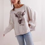 Free People NWOT  We The Free Graphic Camden Pullover - highland cow combo - XS Photo 2