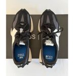 New Balance Figs 327 in Black, Size 8.5 Photo 5