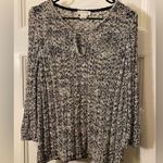 St. John SPORT Keyhole Front 3/4 Sleeve Open Knit Sweater Gray Sz Medium Photo 0