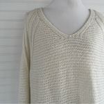 Universal Threads Universal Thread Knit sweater Size Medium Photo 4