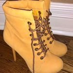 Cute Heeled Boots Yellow Size 9 Photo 0