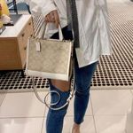 Coach Dempsey Tote 22 In Signature Canvas  c5122 Photo 5