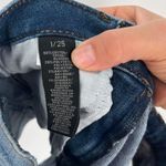 Kendall + Kylie the drifter high rise shorts Distressed size 1 medium blue Photo 3