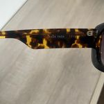 Quay Australia Yada Yada sunglasses Photo 1