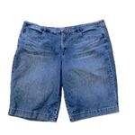 Bandolino jean shorts size 22 Photo 0