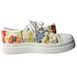 J Slides Women's 9 Noir Floral Embroidered Platform Sneaker‎ White Beige Artsy Photo 4