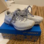 Brooks Revel Running Shoes Photo 0