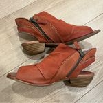 Miz Mooz NEW  Cailey Leather Peep Toe Slingback Heel Sandal Size 38/US 7.5-8 Wide Photo 2