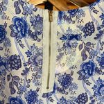 Pink Rose  Vintage Floral Blue and White Women's Top Size Small Photo 7