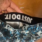 Nike Women's Leg-A-See - Mishmash AOP Light Blue Lacquer/Black Pants Photo 5