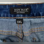 Judy Blue  High Waisted Frayed Cuffed Shorts Medium Wash 3XL Photo 2