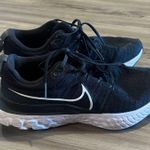 Nike Infinity React Run Flyknit Shoes - Black Photo 1