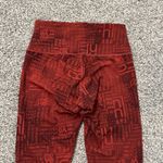 Lululemon  red logo pattern ankle leggings size 8 Photo 4