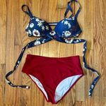 No Brand. Size Medium. High waist bikini. Red Photo 0