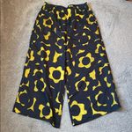 Lisa Bayne Black/Yellow Floral Two Piece Set SIZE L Black Size L Photo 6