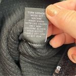 Investments  Black Sequin Top‎ Short Sleeve Squiggle Size Small NEW *FACTORY FLAW Photo 3