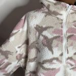 Gap Sherpa soft shell fuzzy camo neutral quarter zip hoodie jacket size M Photo 6