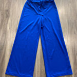 Elegant Royal Blue Wide Photo 0