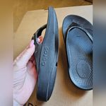 Oofos Sandals Black Size 7 Photo 6