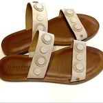 Lucky Brand  Adalyn leather sandals 8M‎ new flawed Photo 0
