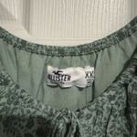 Hollister  Top Photo 2