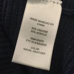 Adrienne Vittadini long sleeved sweater, size Medium Photo 5