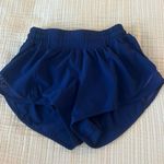 Lululemon Hotty Hot Short 2.5 Photo 0