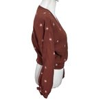 Madewell  Lightspun Maira Wrap Top Brown V Neck Floral Embroidered Women’s Size S Photo 2