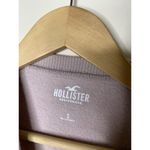 Hollister  Cropped Sweatshirt Womens Size Small Lavendar Pullover Shirt Purple Photo 3