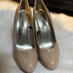 Steve Madden woman’s cream colored heels size 10 Photo 4