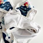 [Holipick] White Blue Tropical Print Cut Photo 11