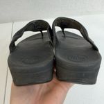 FitFlop  Size 7 Lulu Leather Toe Post Sandals Black Thong Wedge Black Comfort Photo 11