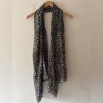 Old Navy Leopard Print Lightweight Gauze Scarf Raw Hem Photo 1