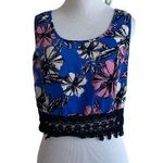 Xhilaration medium floral crop top Photo 0