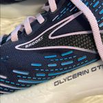 Brooks Women's Glycerin 20 - Dark Blue and Light Purple size 8.5 good condition Photo 1