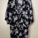 Spiritual Gangster black and white floral kimono Photo 0