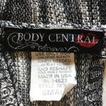 Body Central  Vest Shawl Sweater Sleeveless Small Photo 2