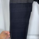 Pop Fit  Black Pocket Mesh Leggings Size XL EUC #0400-DS Photo 2