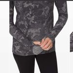 Lululemon  Warm Stabilizer 1/2 Zip Hoodie Incognito Camo HTR Black Photo 2