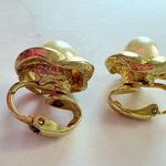 Vintage Dainty Gold Tone Faux Pearl Clip Photo 3