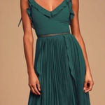 Lulus  Never A Dull Moment Emerald Green Tie-Strap Pleated Midi Dress Photo 0
