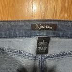 D. Jeans  women’s jeans size 6. Photo 1