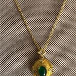Classic Gold Color Simulation Emerald Pendant Fashion Necklace Photo 2