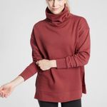 Athleta  24/7 Funnel Neck red Sweatshirt size small Photo 0