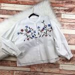 Vince Camuto  embroidered balloon sleeve‎ blouse Photo 1