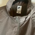 Nike  Windrunner Women's Brown Jacket size 2X Photo 4