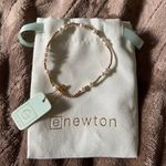 ENewton bracelet Photo 0