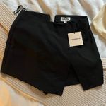 superdown Sonya Black Skort Photo 0