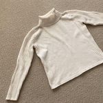 Charter Club  Turtleneck Sweater Cream Medium Pullover Ribbed Long Sleeve EUC Photo 1