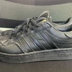 Adidas  Black on Black Team Court Sneaker Mens 7/ Womens 9 Photo 4